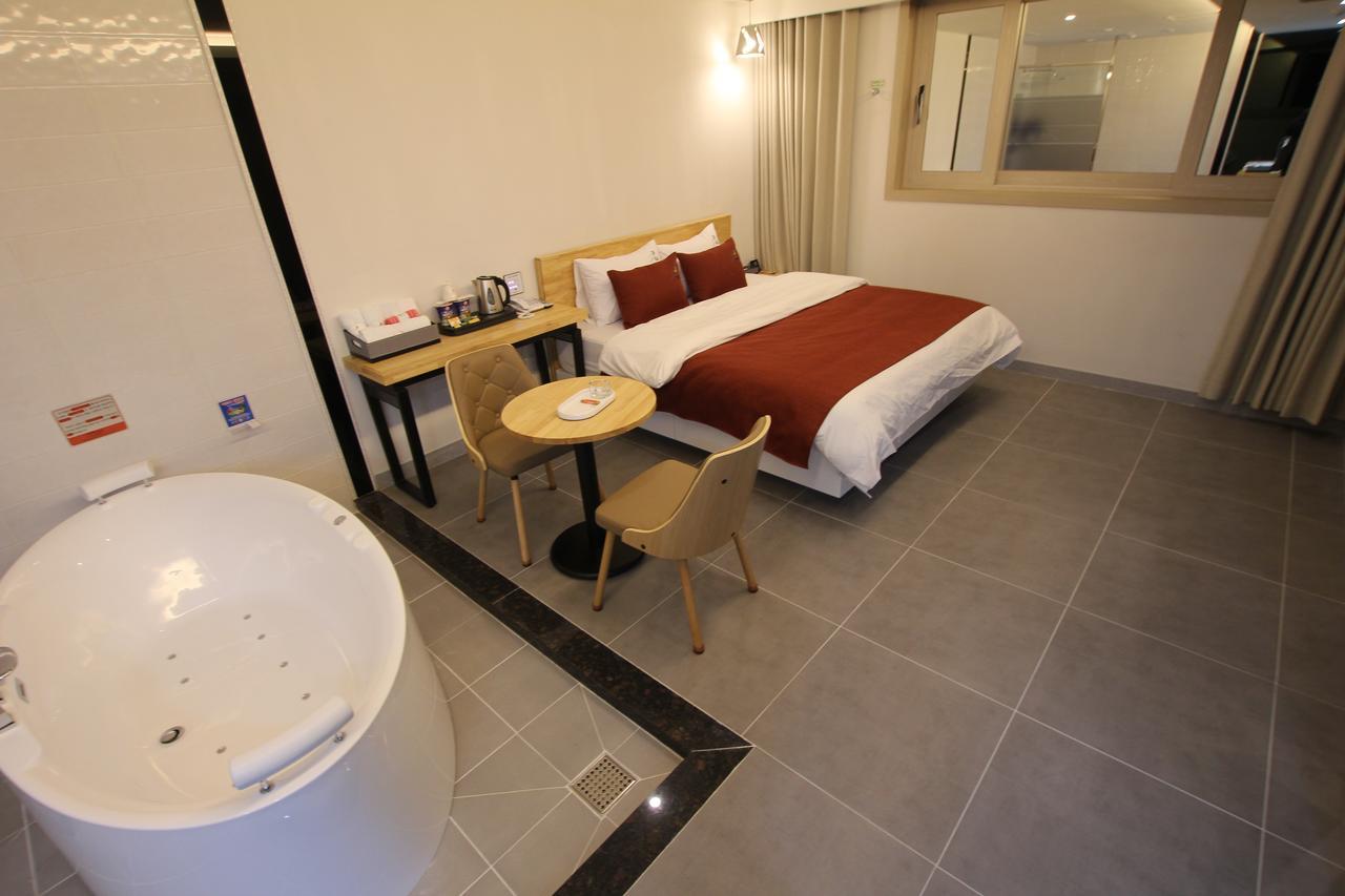 Jade Hotel Ούλσαν Εξωτερικό φωτογραφία
